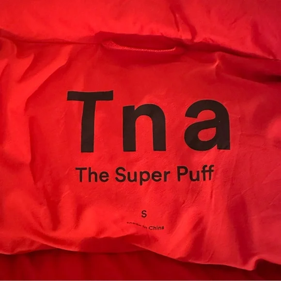 TNA Red Super Puff Regular Length 700 Fill Goose Down Puffer Jacket Size S - Picture 3 of 5